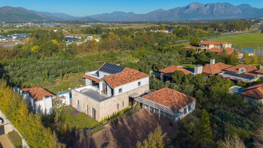 4 Bedroom Property for Sale in Winelands Western Cape